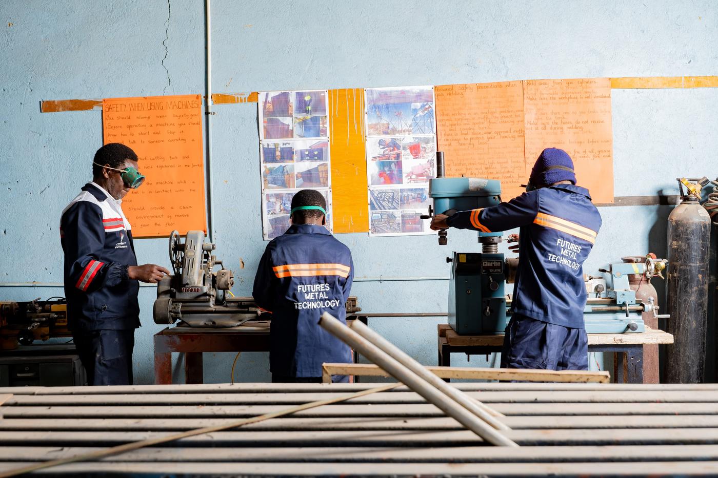 Students in motor mechanics class